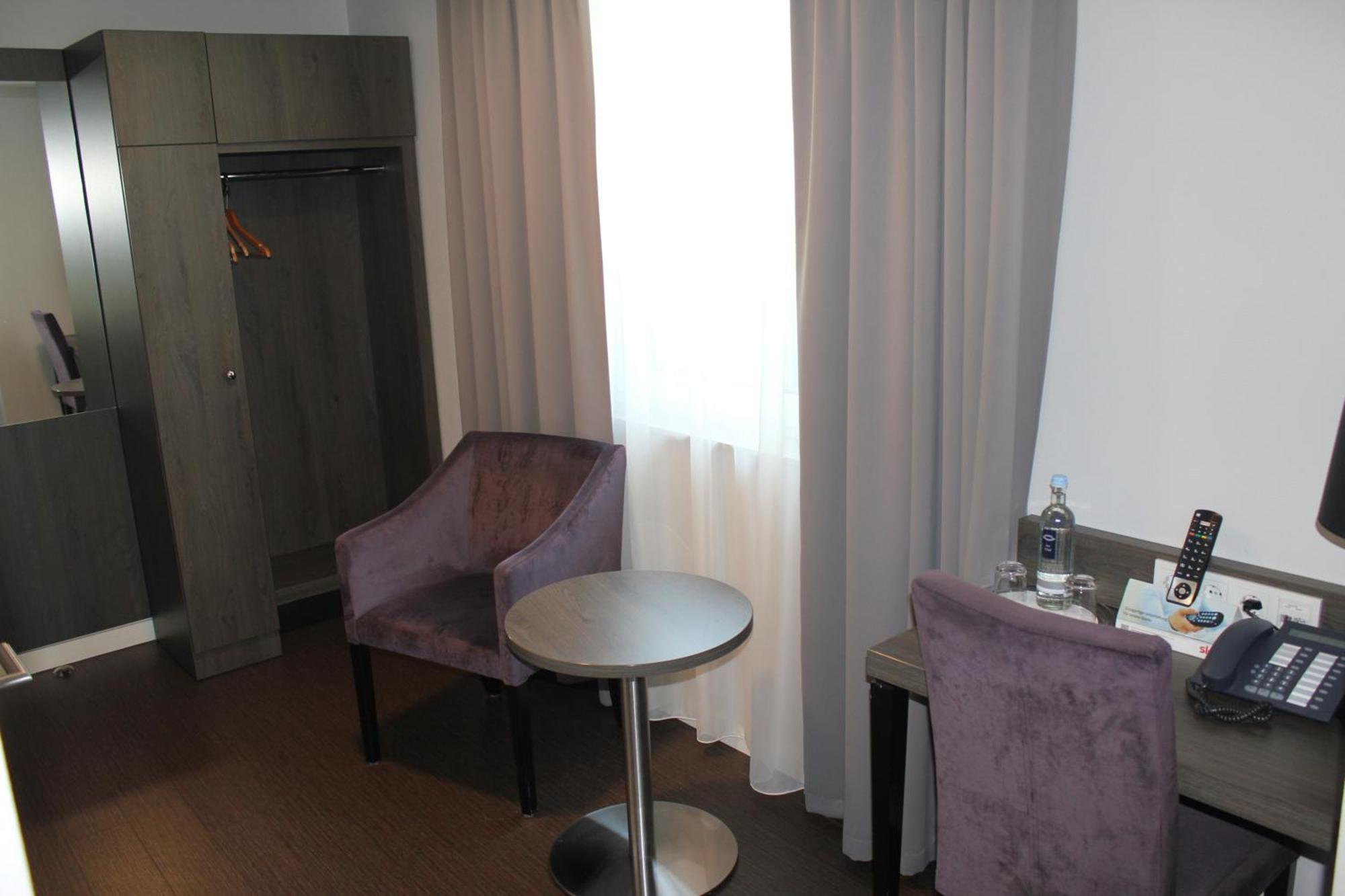 Hotel Arena Am Wasserpark 3*