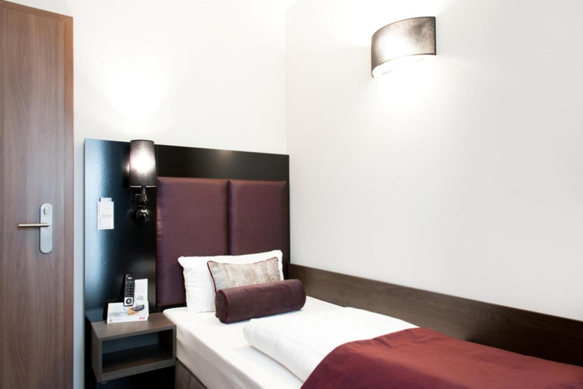 Hotel Arena Am Wasserpark 3*